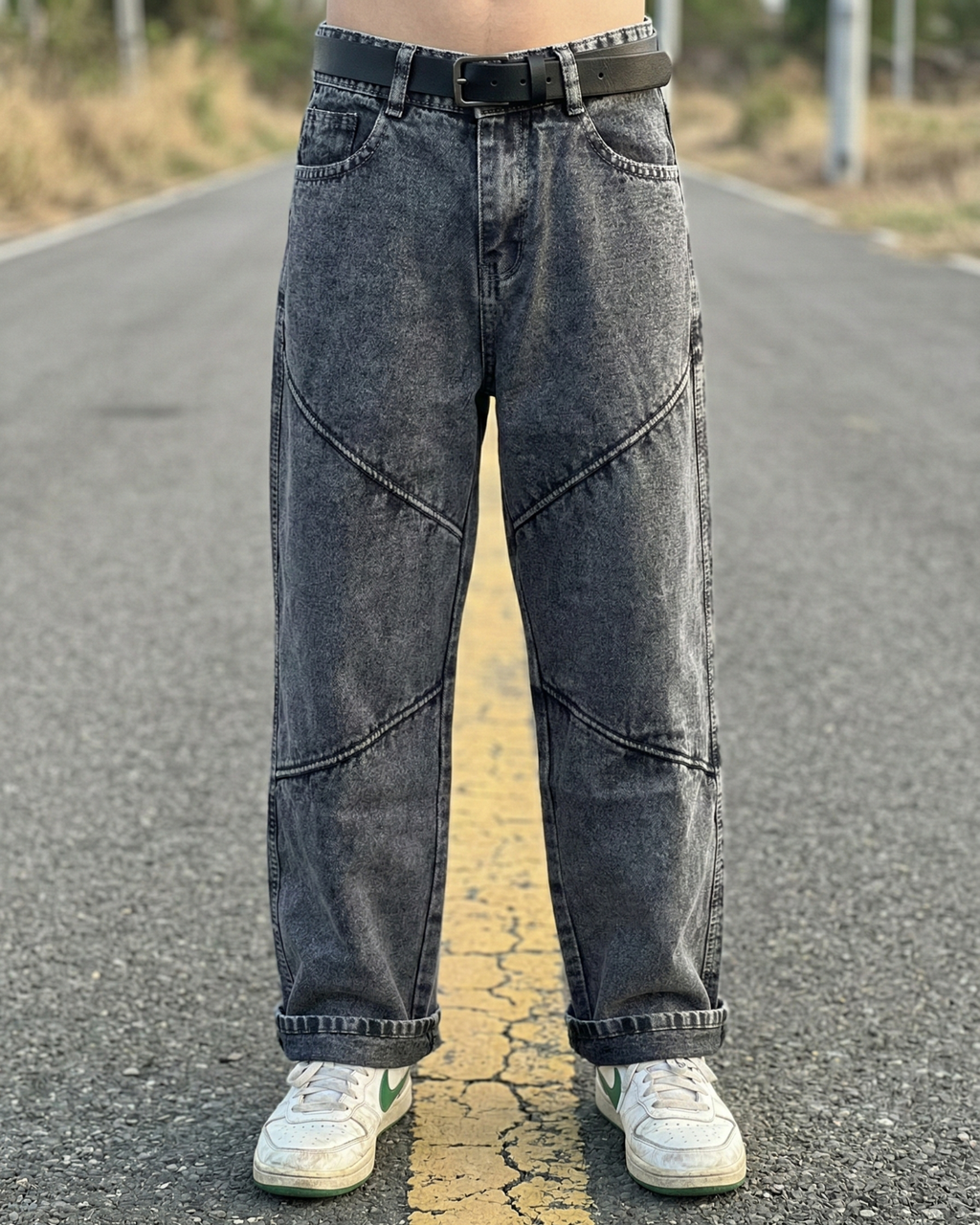 Diagonal Seam Baggy Fit Jeans