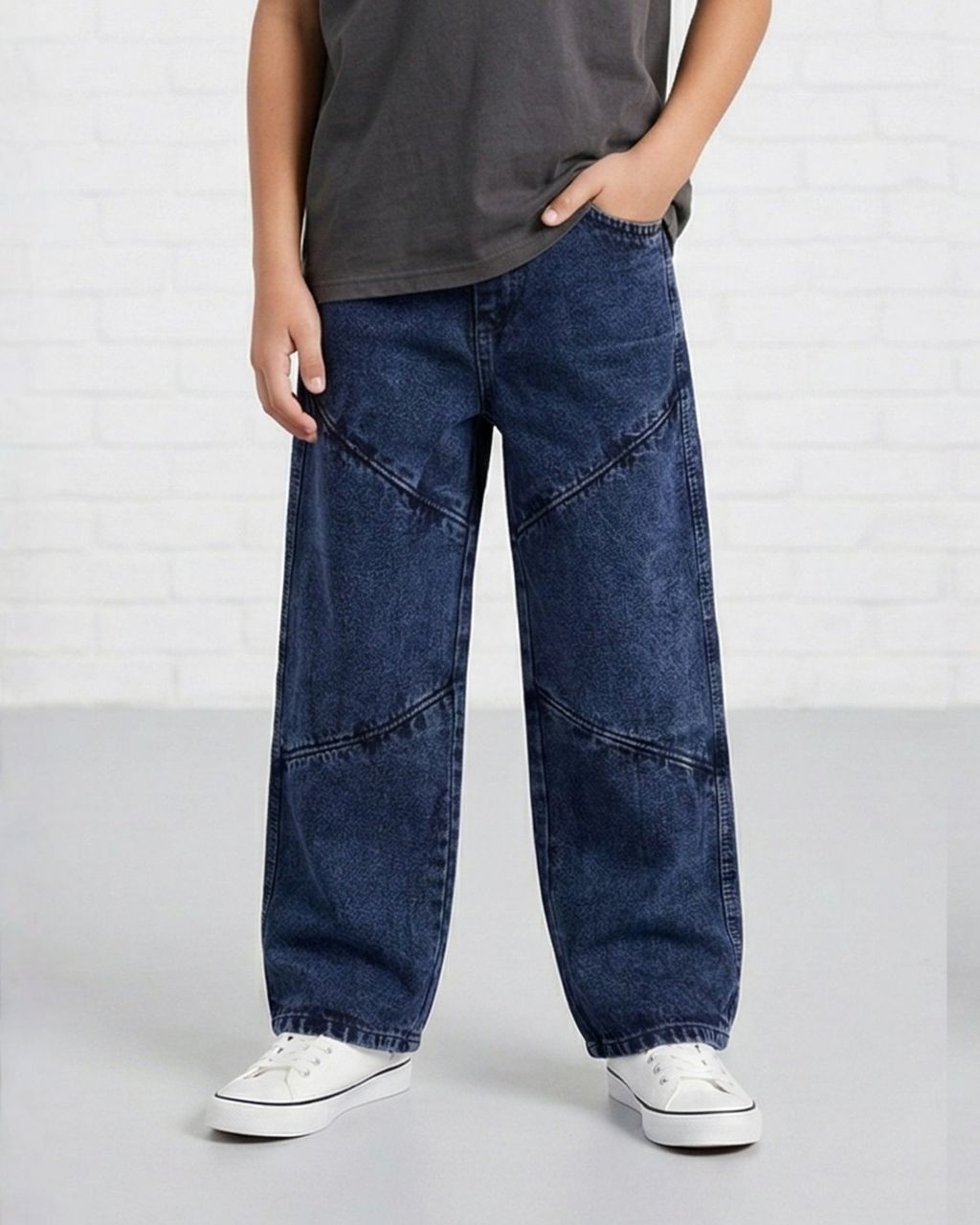 Diagonal Seam Baggy Fit Jeans