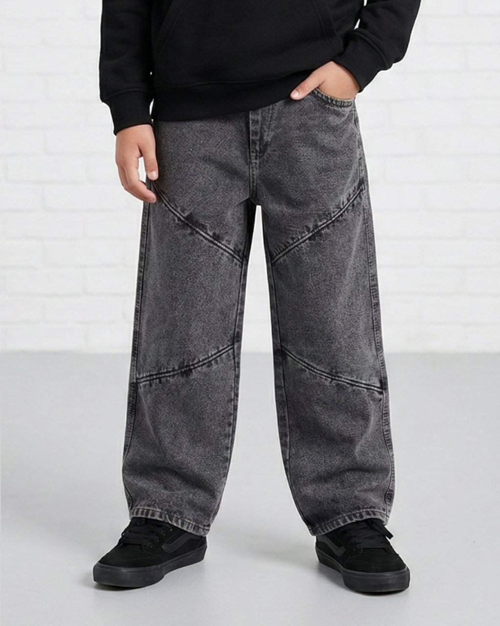 Diagonal Seam Baggy Fit Jeans
